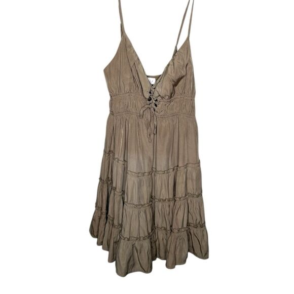 Mable KALANI RUFFLE TEIR LACEUP DRESS Size Medium Tan - Picture 6 of 9